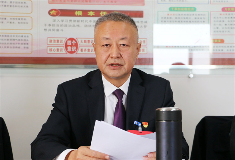 聚焦两会杨红光参加城关镇代表团讨论审议