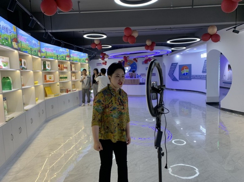 西红柿小说推出星火计划未满 100 万字的优质新书每月可获现金补助